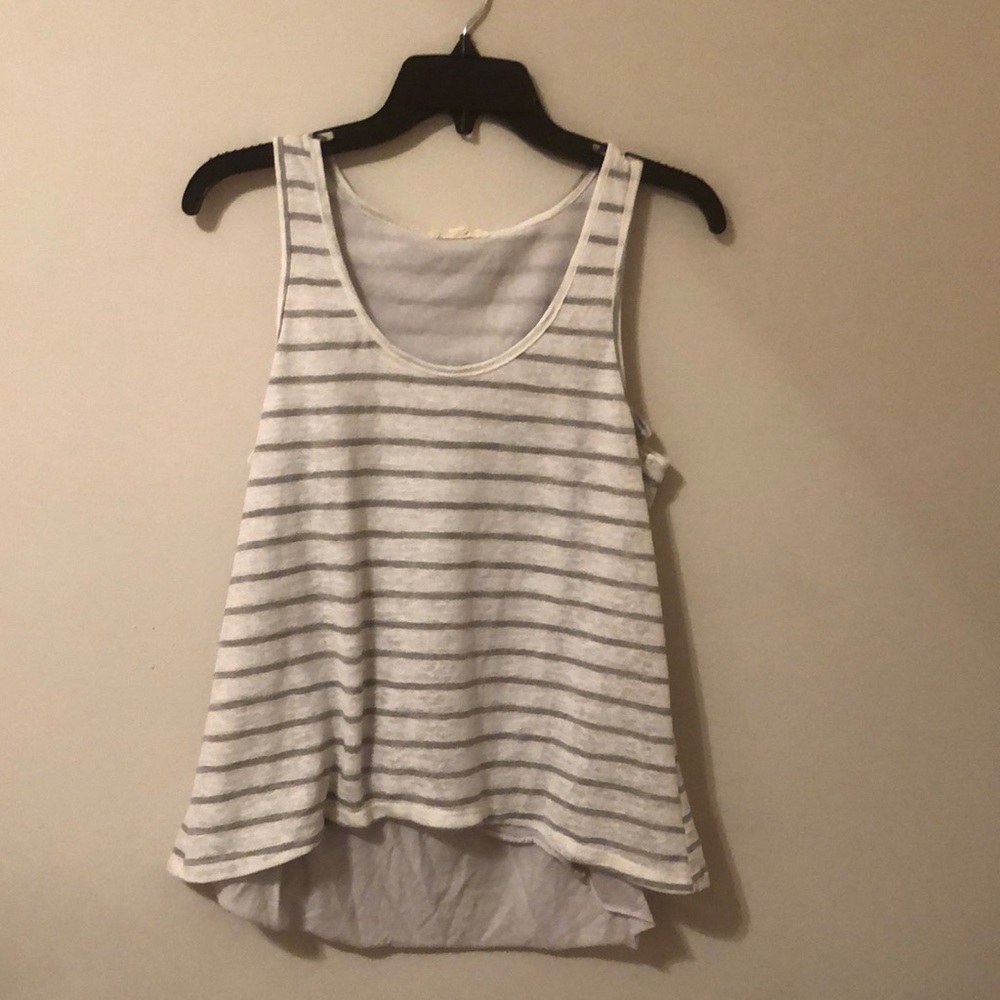 HEM & THREAD - Gray Striped  Top